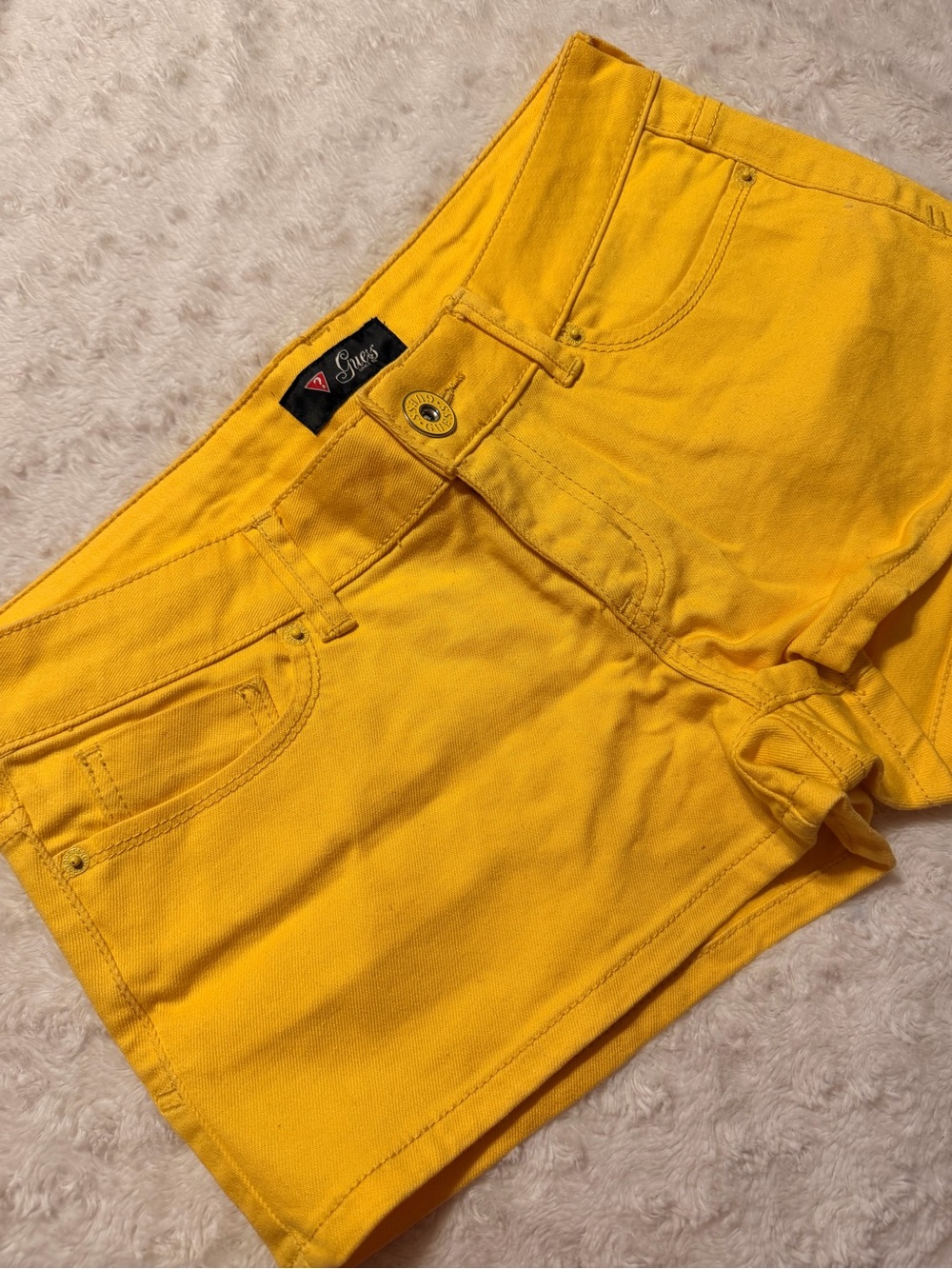 Guess yellow shorts size 30